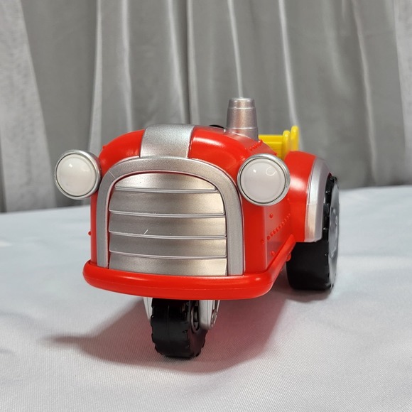 CoComelon Musical Farm Tractor With Animal Sounds Red 7" Child Toy Working 2020 - Picture 3 of 8
